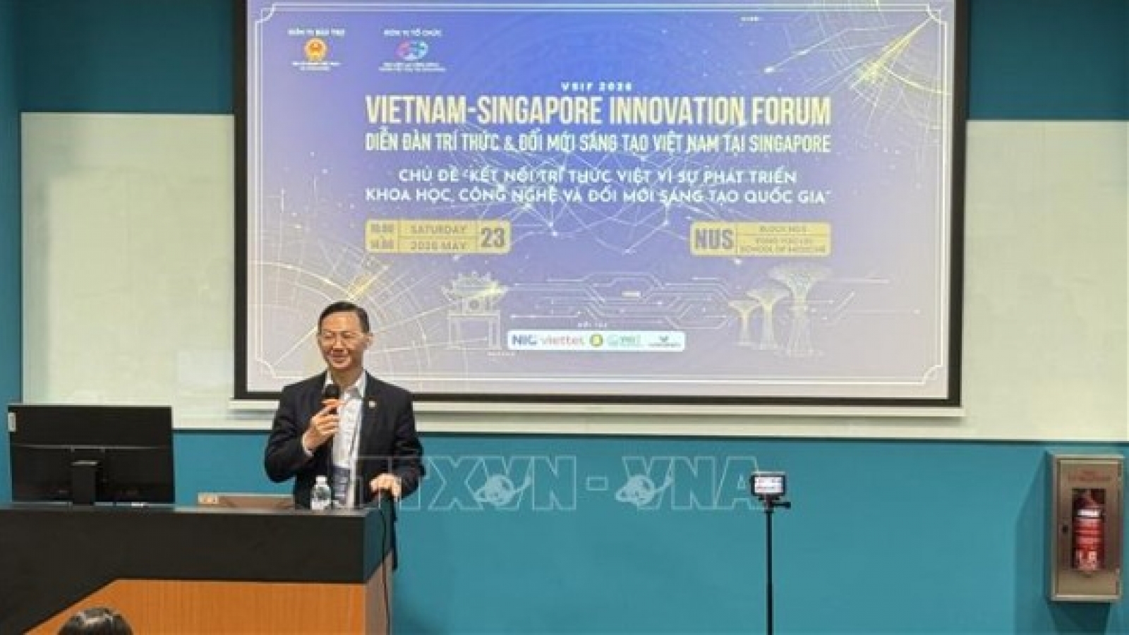 Vietnam-Singapore Innovation Forum promotes science, technology links